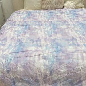 Pottery Barn Lavender and Sky Blue Comforter